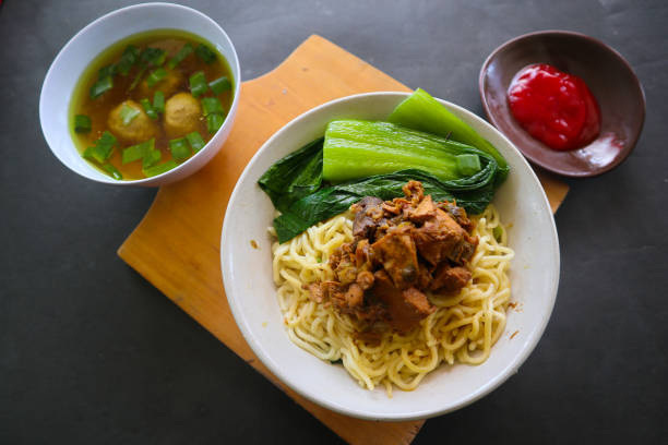 Mie Ayam Lezatos